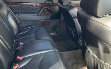 Mercedes-Benz-600-Series-1992-Sedan-8