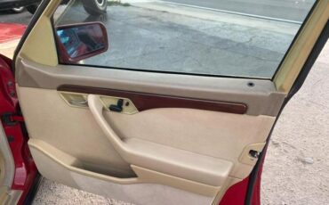 Mercedes-Benz-C-Class-1995-Sedan-12