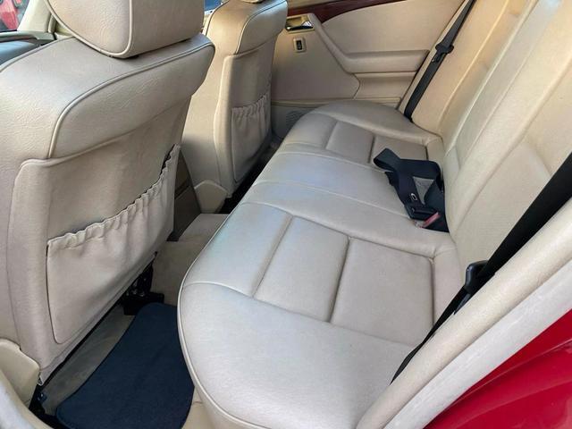 Mercedes-Benz-C-Class-1995-Sedan-15