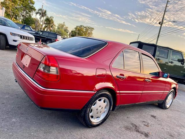 Mercedes-Benz-C-Class-1995-Sedan-4