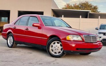 Mercedes-Benz-C-Class-1995-Sedan-6