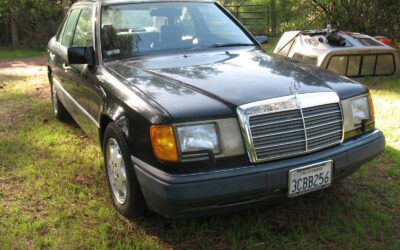 Mercedes-Benz E-Class 1992 Sedan