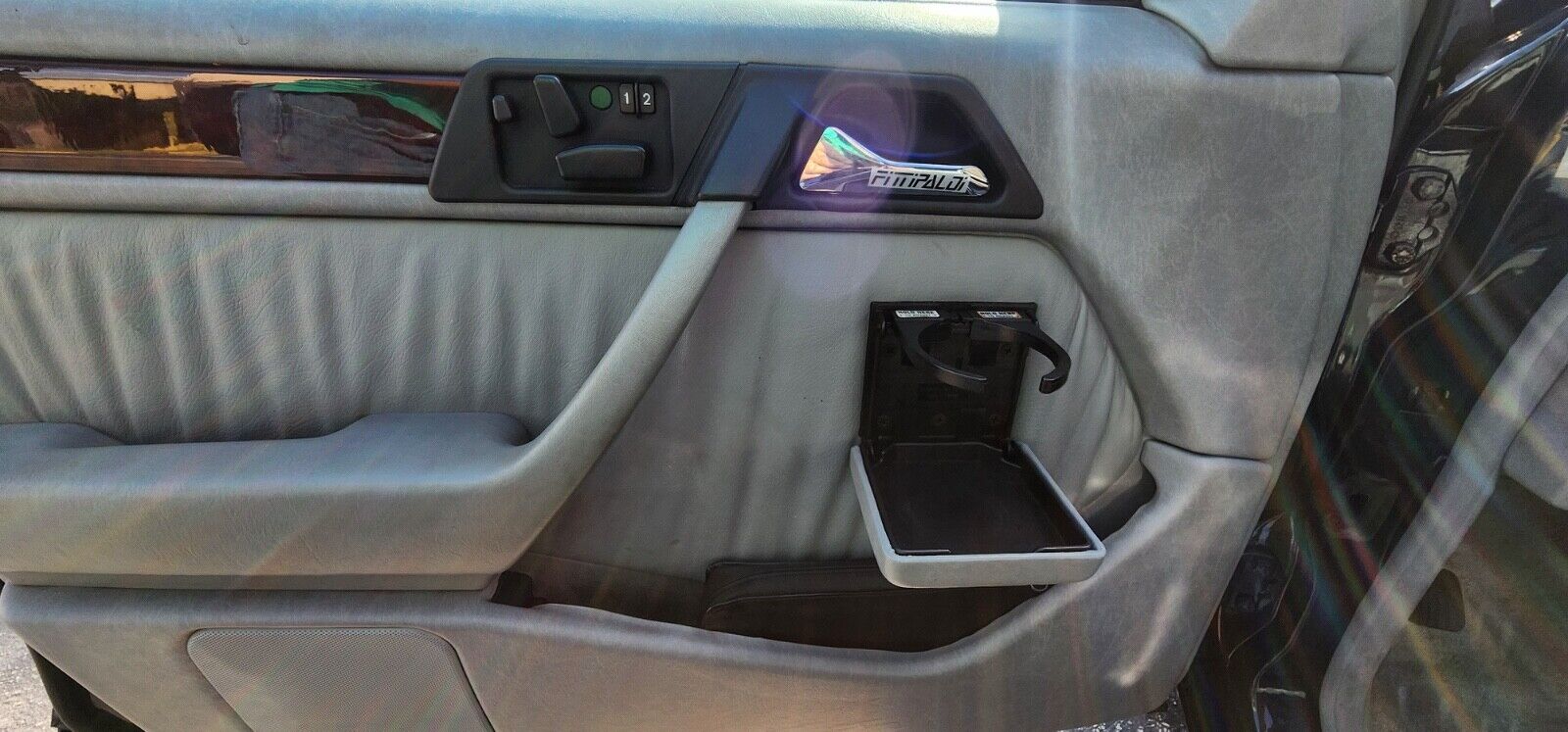 Mercedes-Benz-E-Class-1994-Sedan-11