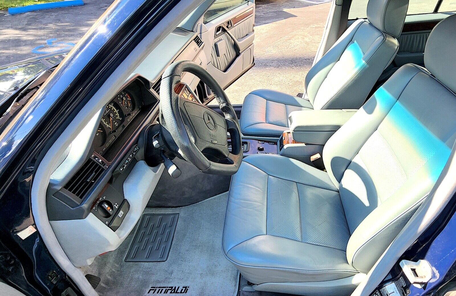 Mercedes-Benz-E-Class-1994-Sedan-16