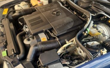 Mercedes-Benz-E-Class-1994-Sedan-31