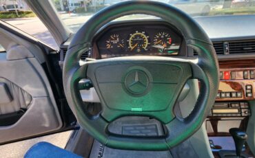 Mercedes-Benz-E-Class-1994-Sedan-8