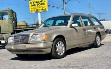 Mercedes-Benz-E-Class-1995-Wagon-3