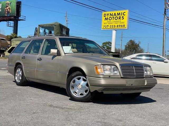 Mercedes-Benz-E-Class-1995-Wagon-5