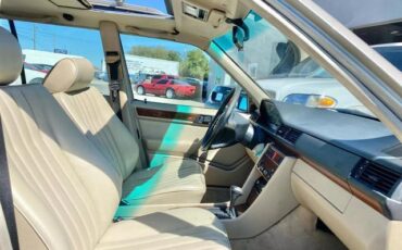 Mercedes-Benz-E-Class-1995-Wagon-8