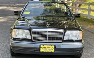 Mercedes-Benz-E320-Cabriolet-1994-1