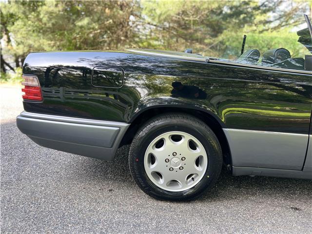 Mercedes-Benz-E320-Cabriolet-1994-11