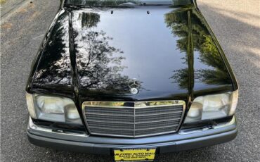 Mercedes-Benz-E320-Cabriolet-1994-12