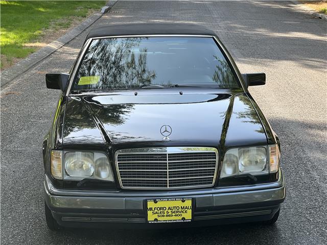 Mercedes-Benz-E320-Cabriolet-1994-15