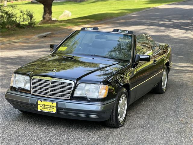 Mercedes-Benz-E320-Cabriolet-1994-2