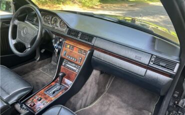 Mercedes-Benz-E320-Cabriolet-1994-30