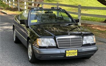 Mercedes-Benz-E320-Cabriolet-1994
