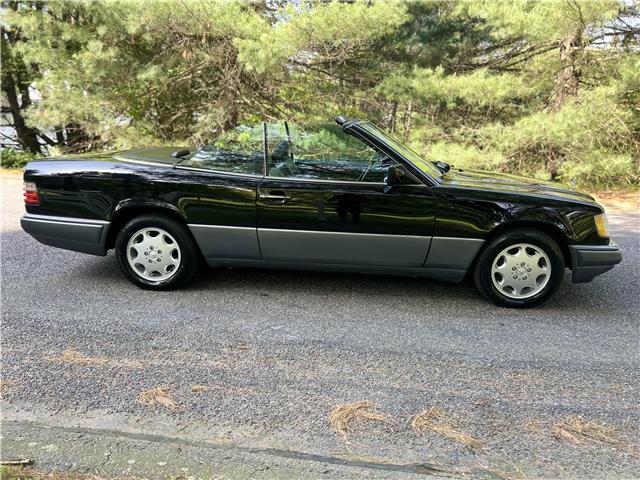 Mercedes-Benz-E320-Cabriolet-1994-9