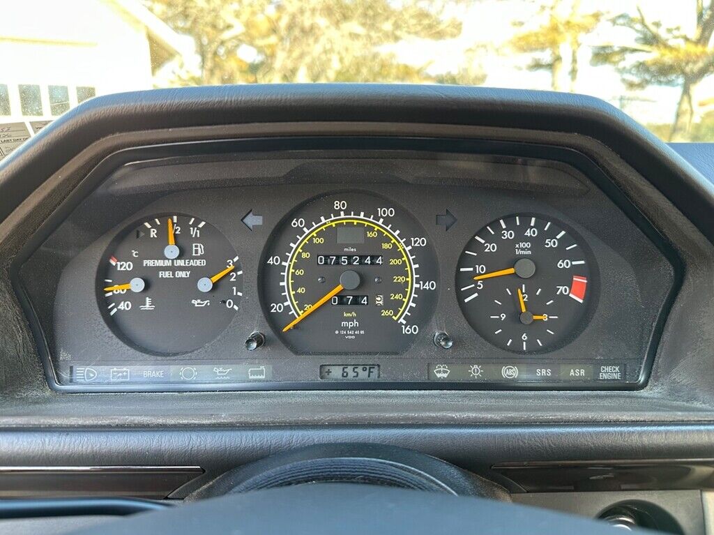 Mercedes-Benz-E320-Convertible-1995-Convertible-15