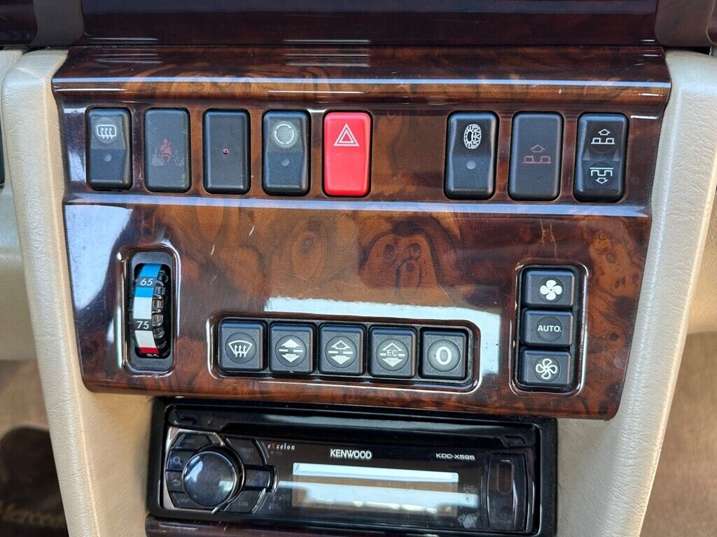 Mercedes-Benz-E320-Convertible-1995-Convertible-16