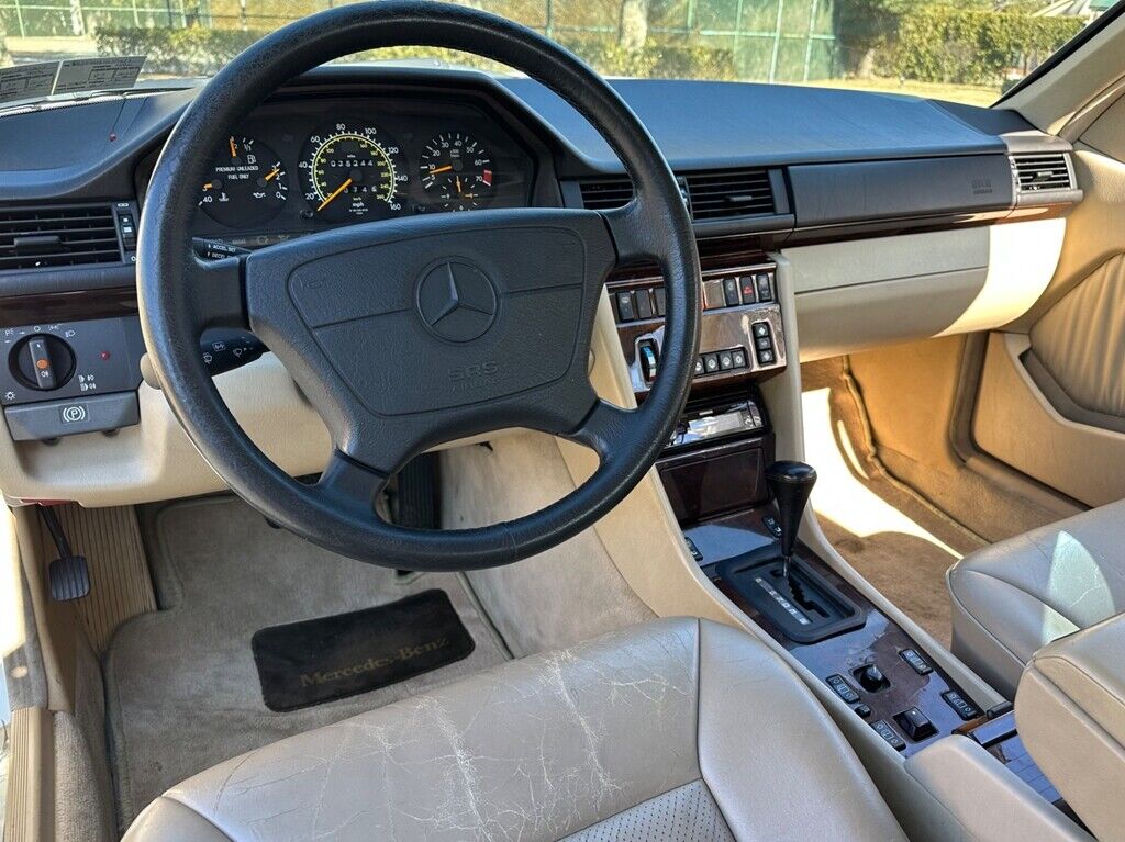 Mercedes-Benz-E320-Convertible-1995-Convertible-20