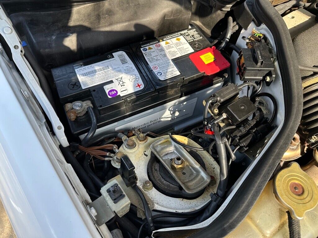 Mercedes-Benz-E320-Convertible-1995-Convertible-33