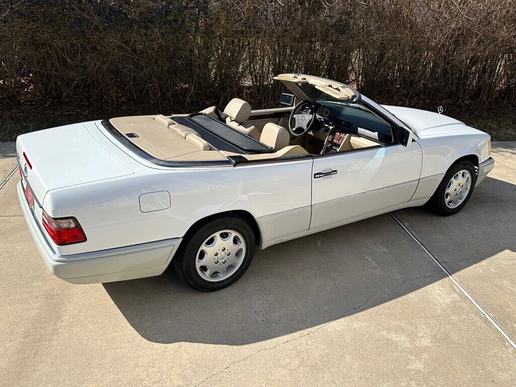 Mercedes-Benz-E320-Convertible-1995-Convertible-36