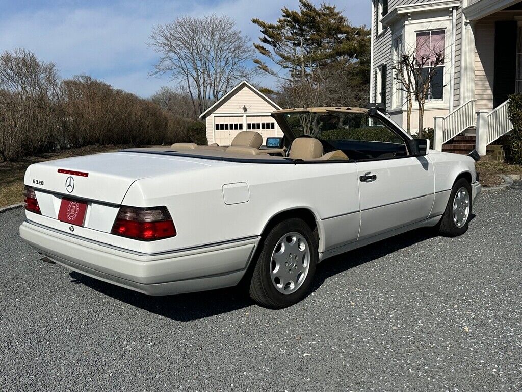 Mercedes-Benz-E320-Convertible-1995-Convertible-38