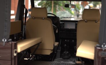 Mercedes-Benz-G-Class-1985-SUV-14
