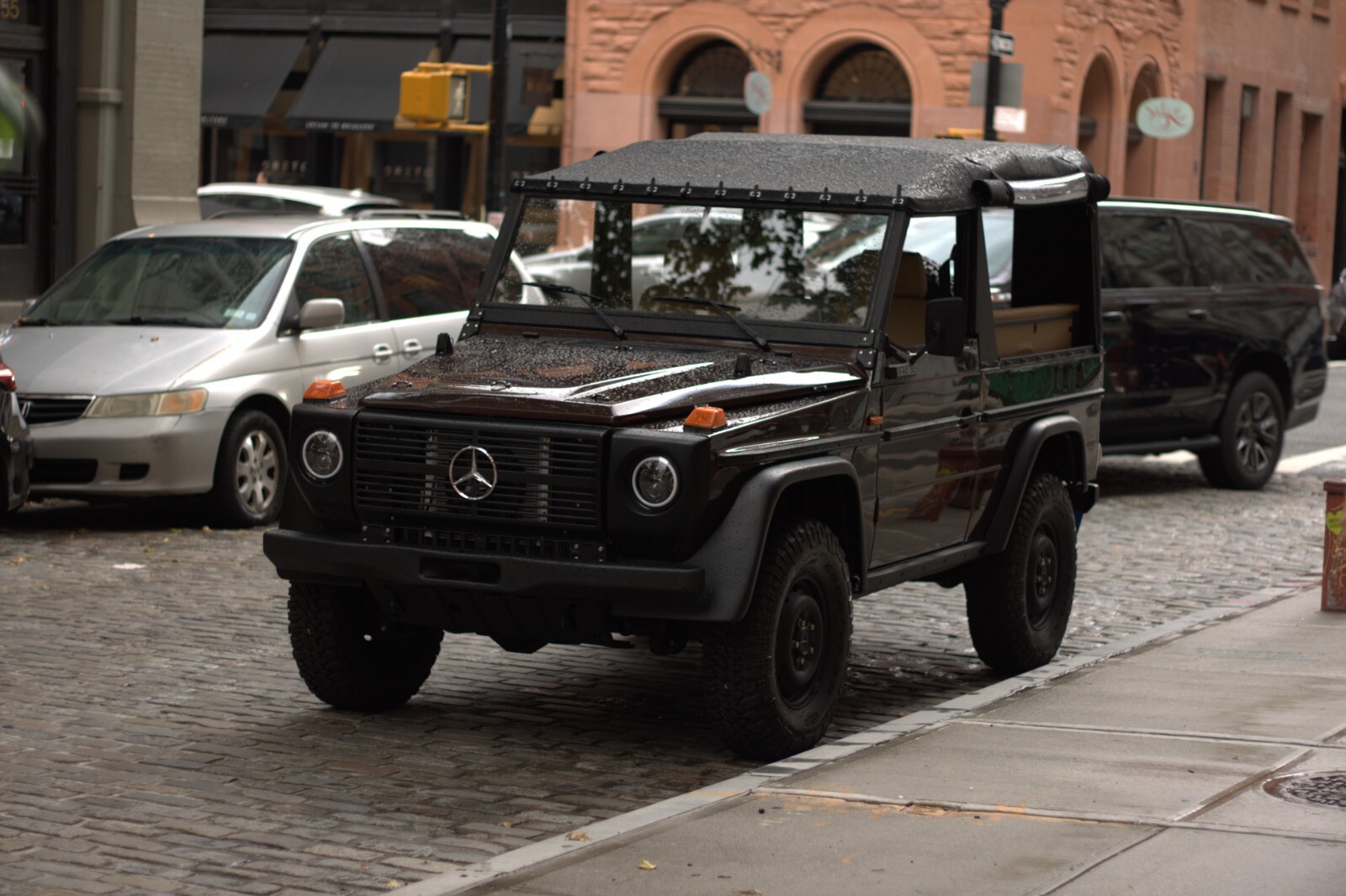 Mercedes-Benz-G-Class-1985-SUV-18