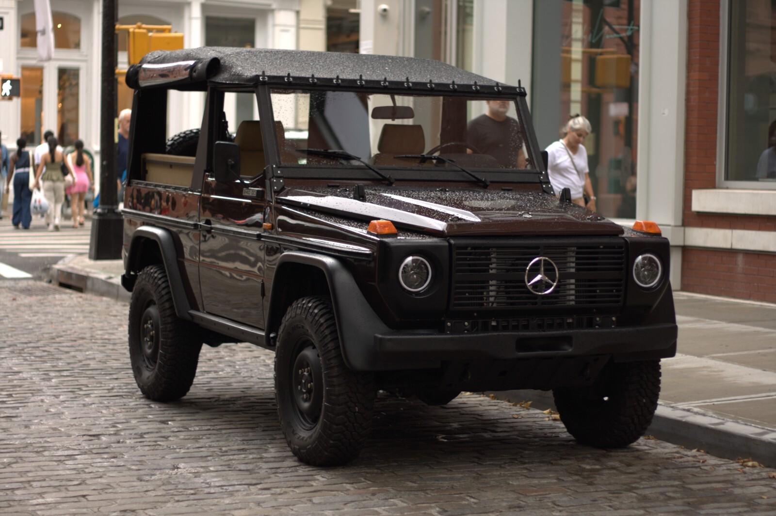 Mercedes-Benz-G-Class-1985-SUV-19