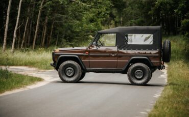 Mercedes-Benz-G-Class-1985-SUV-2