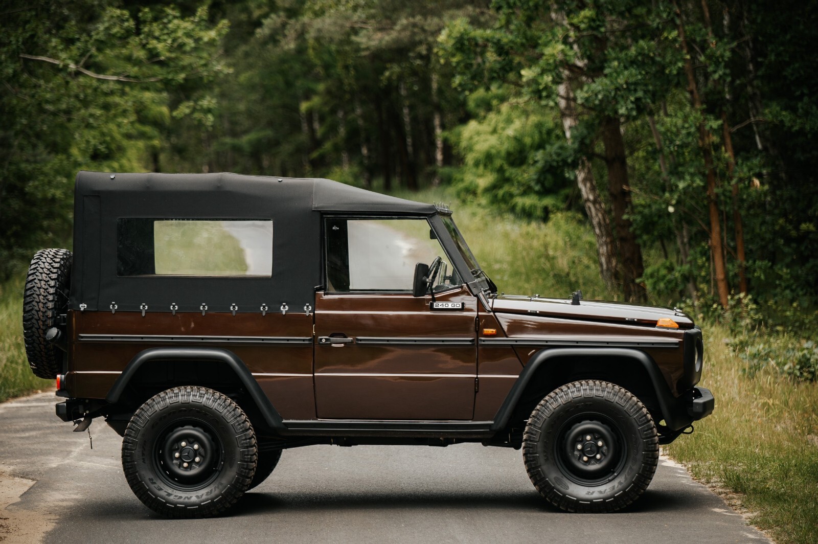 Mercedes-Benz-G-Class-1985-SUV-3