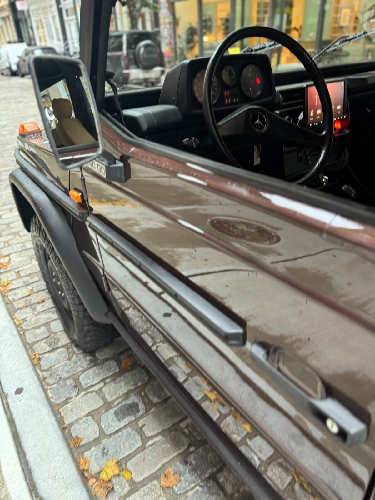 Mercedes-Benz-G-Class-1985-SUV-33