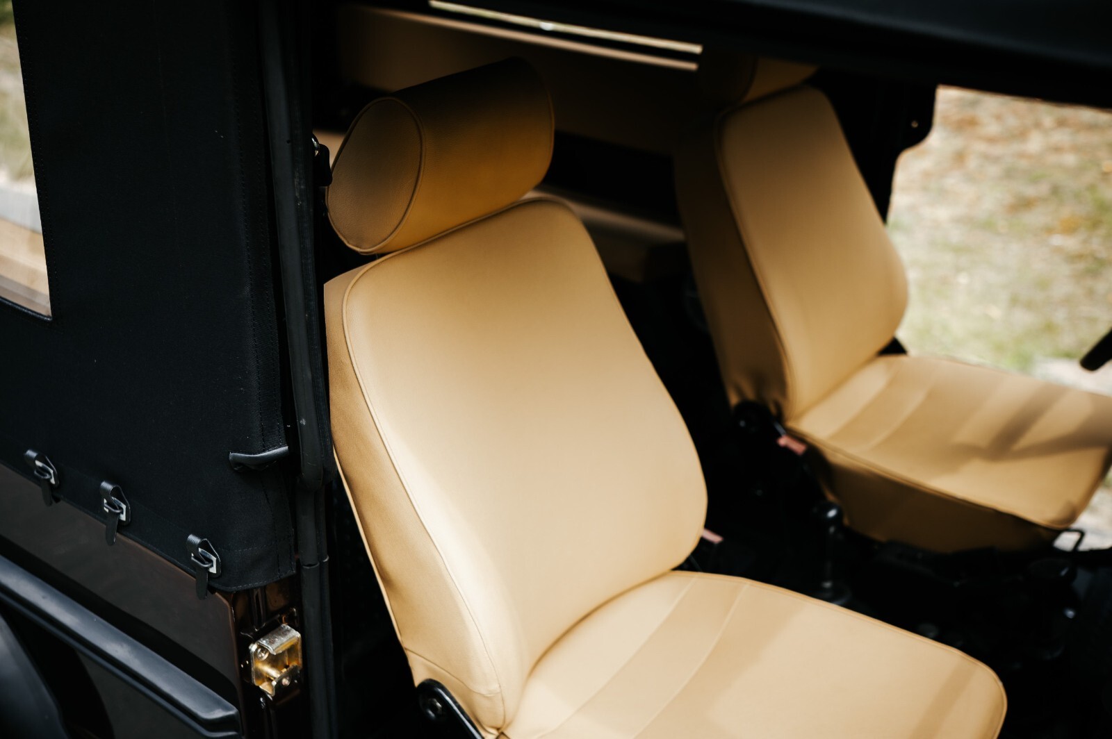 Mercedes-Benz-G-Class-1985-SUV-6