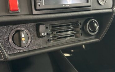 Mercedes-Benz-G-Class-1988-26