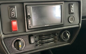 Mercedes-Benz-G-Class-1988-27