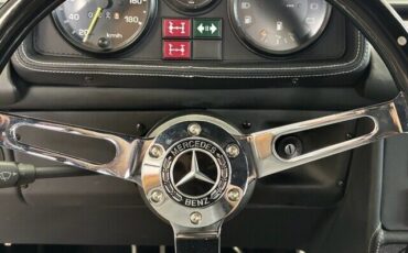 Mercedes-Benz-G-Class-1988-28