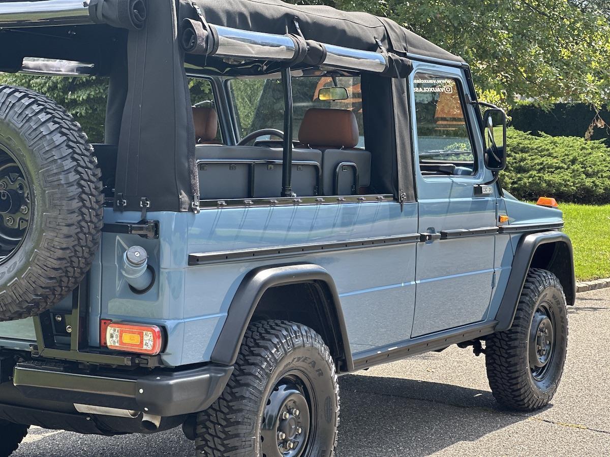 Mercedes-Benz-G-Class-1993-Convertible-17