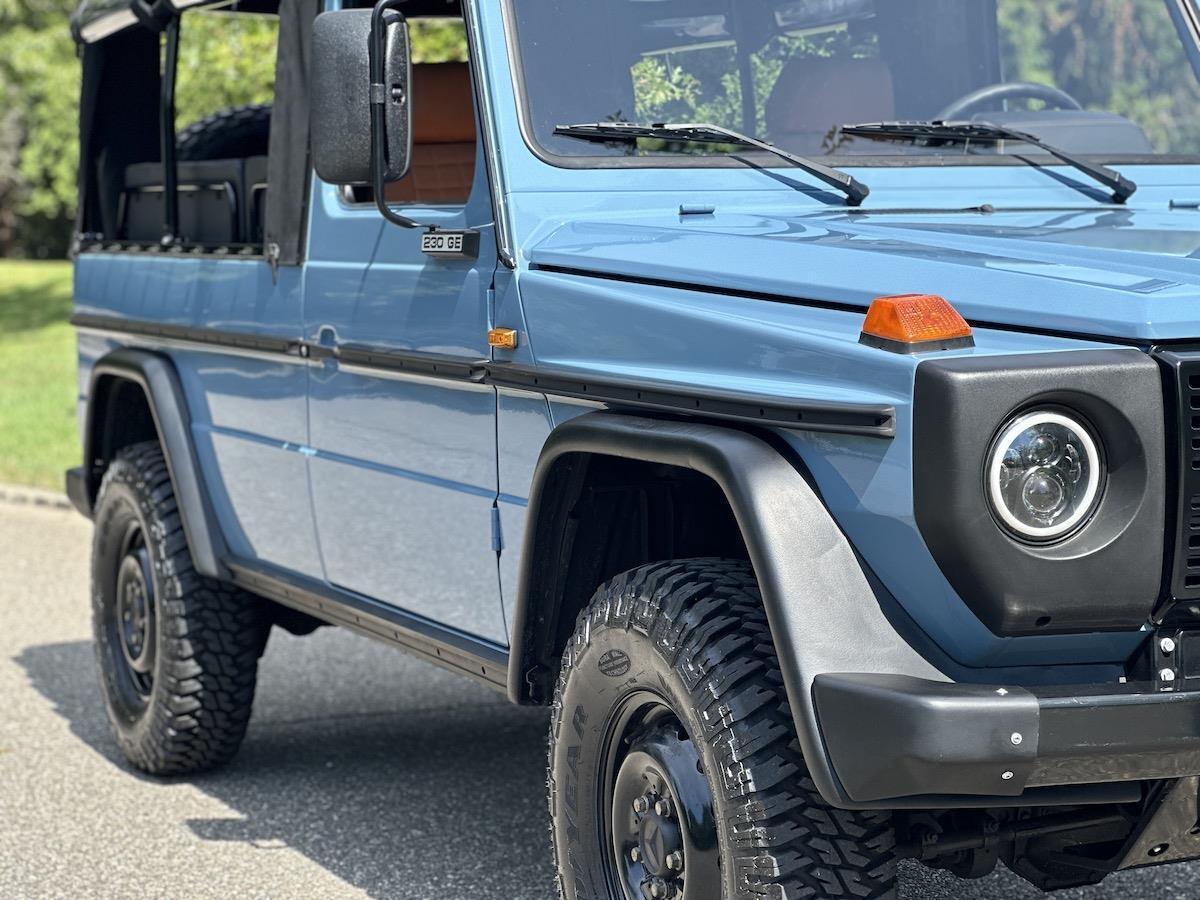 Mercedes-Benz-G-Class-1993-Convertible-21