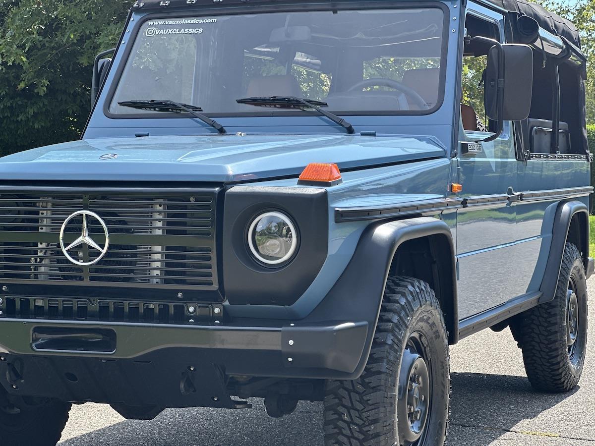 Mercedes-Benz-G-Class-1993-Convertible-37