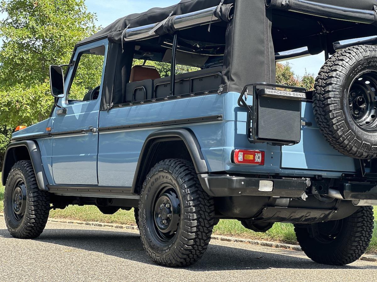 Mercedes-Benz-G-Class-1993-Convertible-38