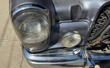 Mercedes-Benz-Mercedes-Benz-SW-100-1966-Sedan-18