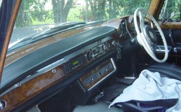 Mercedes-Benz-Mercedes-Benz-SW-100-1966-Sedan-20