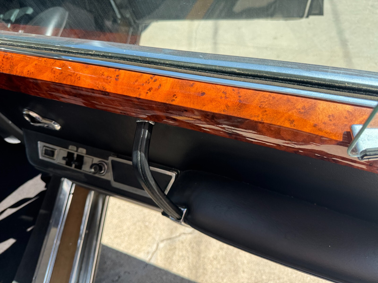 Mercedes-Benz-Mercedes-Benz-SW-100-1966-Sedan-7