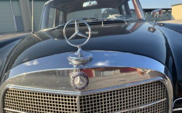 Mercedes-Benz-Other-1960-Sedan-12