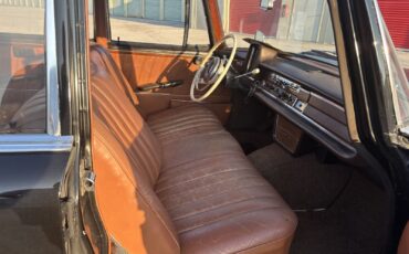Mercedes-Benz-Other-1960-Sedan-19