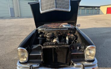 Mercedes-Benz-Other-1960-Sedan-26
