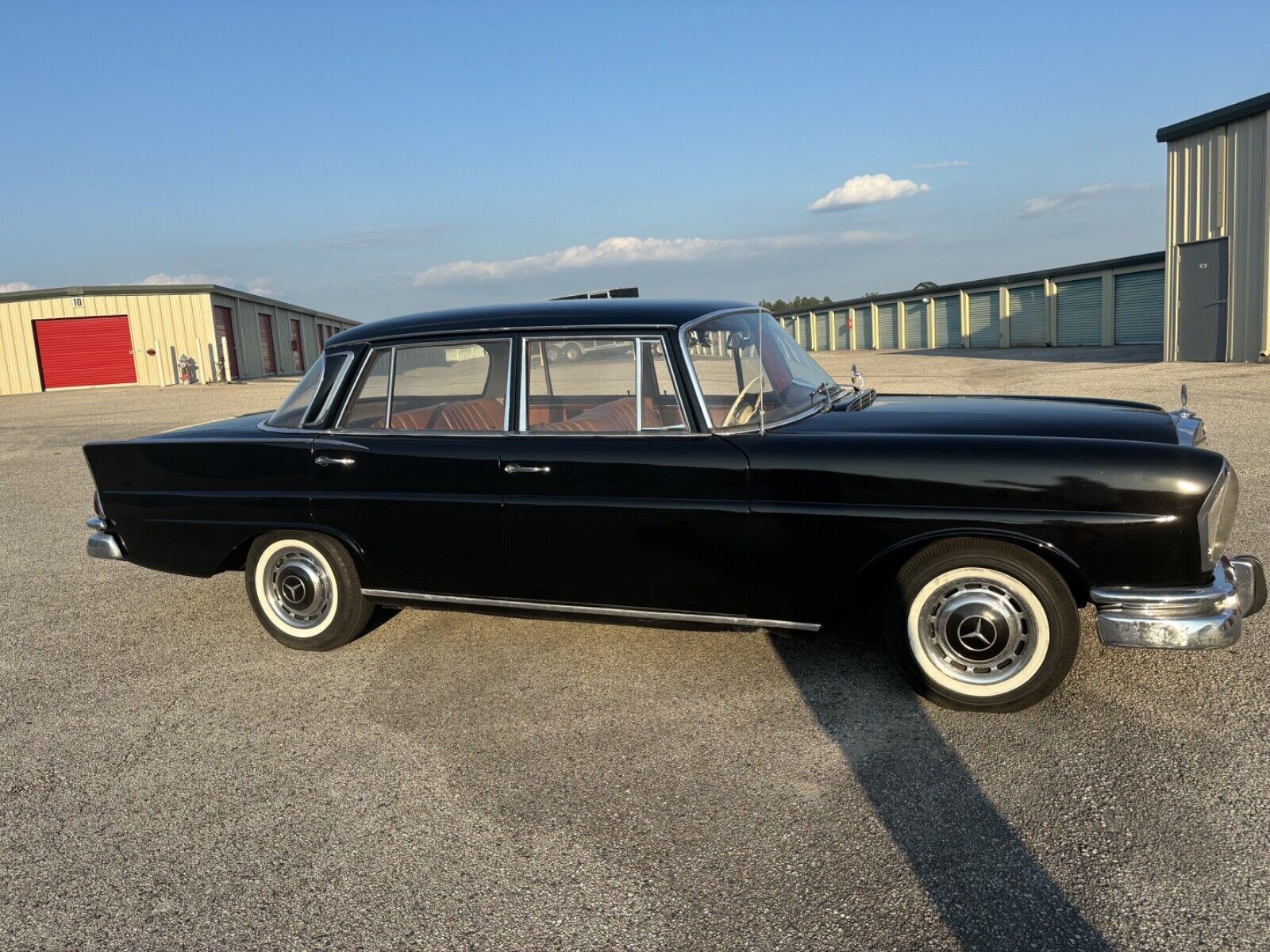 Mercedes-Benz-Other-1960-Sedan-4