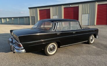 Mercedes-Benz-Other-1960-Sedan-5