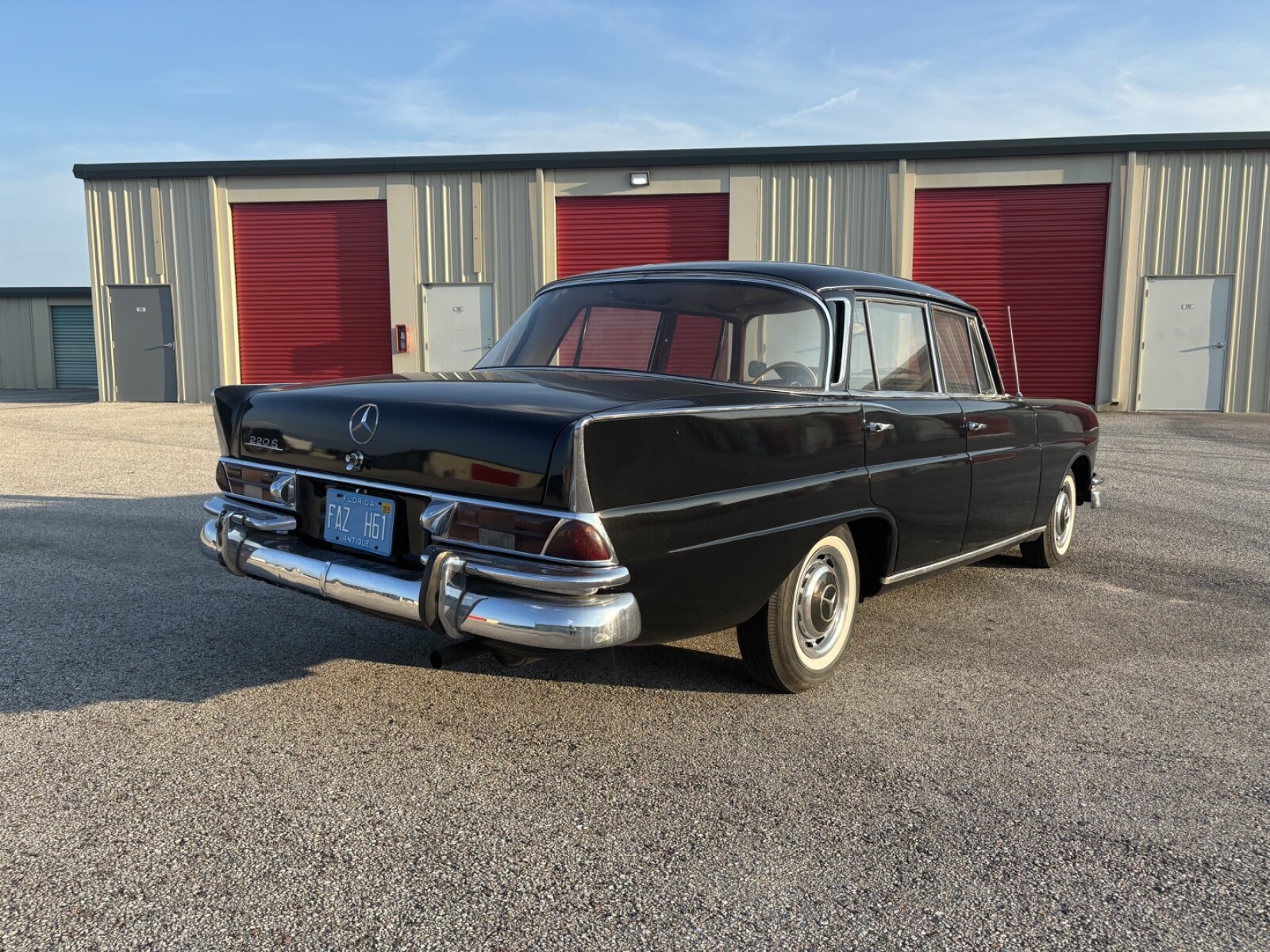 Mercedes-Benz-Other-1960-Sedan-6